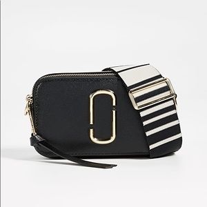 The Marc Jacobs Snapshot Camera Bag Black Gold NEW